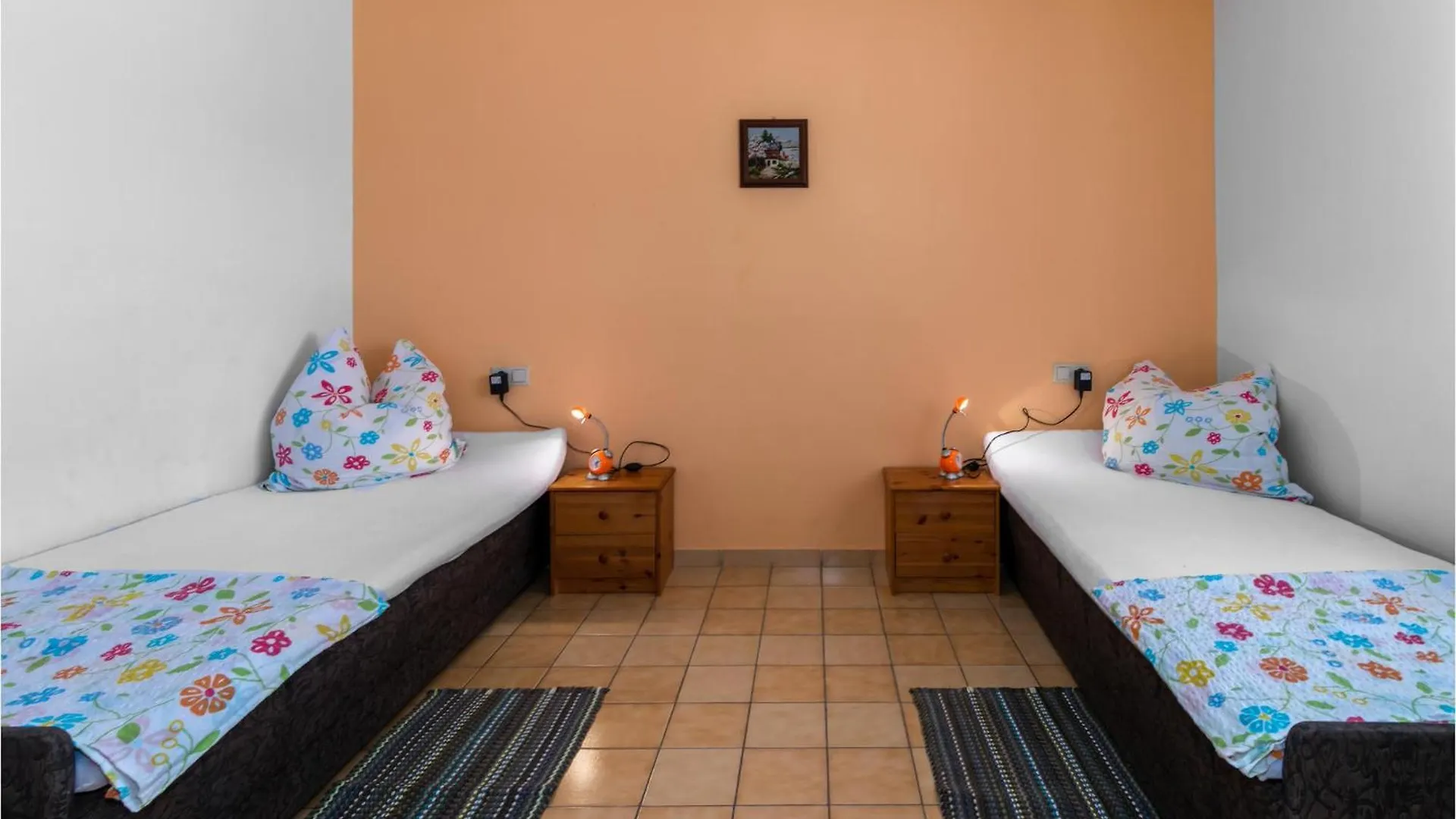 Gorgeous Apartment In Klenovica With Wifi
